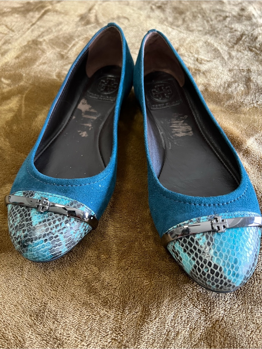Tory Burch Teal Suede Flats with Teal Snakeskin Cap Toe